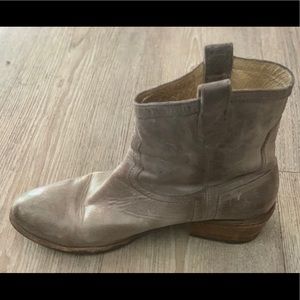 Short Frye boots